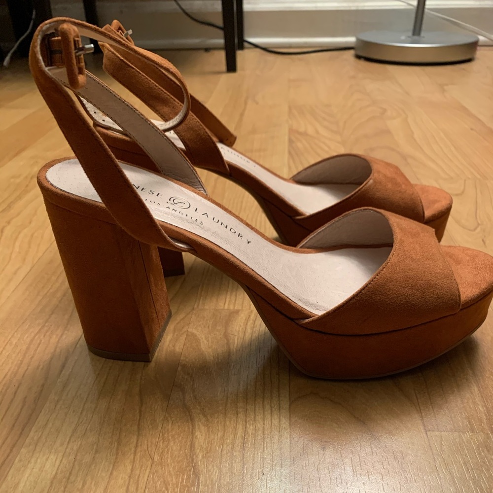 Chinese Laundry Theresa Platform Sandal